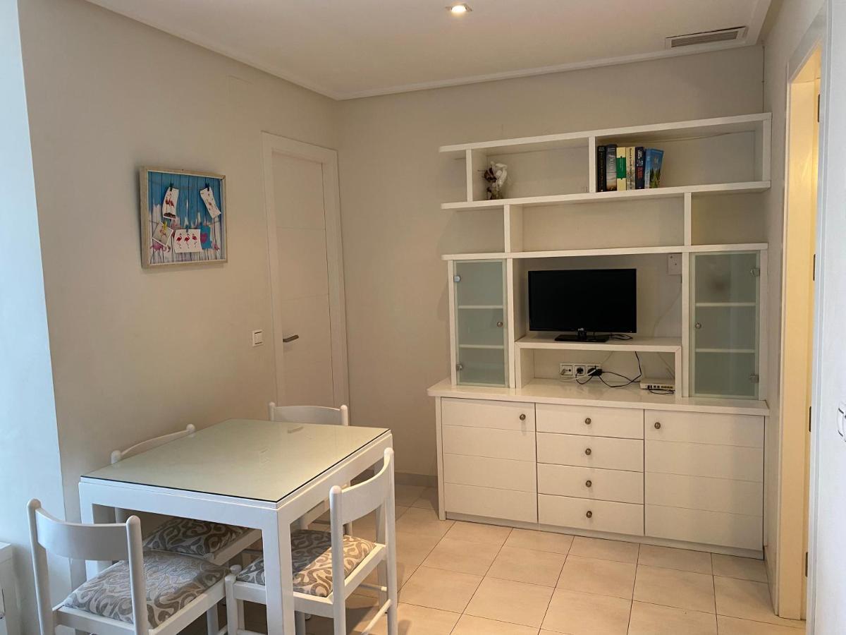 Apartamento 24Th Floor & Sea View لقنت المظهر الخارجي الصورة